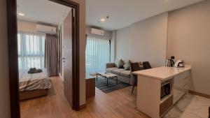 Η κουζίνα ή μικρή κουζίνα στο Luxury new perfect pool gym condo1 BR
