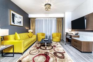 TV a/nebo společenská místnost v ubytování Hyatt Place Toronto-Brampton