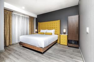 Postel nebo postele na pokoji v ubytování Hyatt Place Toronto-Brampton