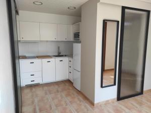 Kuchyňa alebo kuchynka v ubytovaní Allotjament Rural Solsona
