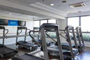 Fitness centrum a/nebo fitness zařízení v ubytování Monreale Plus Guarulhos International Airport