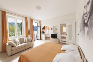 Gallery image of Art Hotel Ristorante Posta Al Lago in Ronco s/Ascona - Porto Ronco