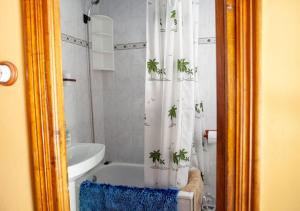 Et badeværelse på Casa Rural La Aldea + 42 billeder