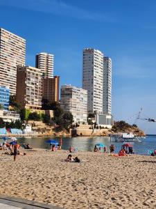 Fotografia z galérie ubytovania Levante First Line Yago BeachFront Spatial v destinácii Benidorm