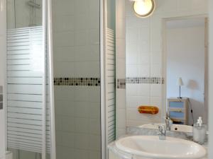 Un baño de Appartement Tignes, 3 pièces, 7 personnes - FR-1-502-512
