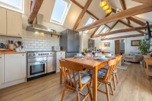 Η κουζίνα ή μικρή κουζίνα στο The Old Bunkhouse