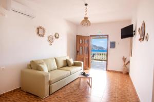 Posezení v ubytování Enalia Suites