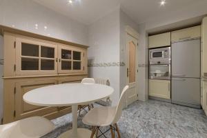 Fotografia z galérie ubytovania Bailen Reformado elegante con wifi v destinácii Bilbao