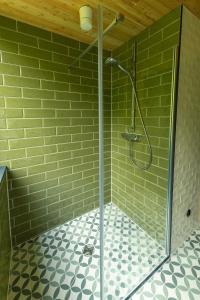 Koupelna v ubytování Baumhausapartment