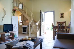 Η κουζίνα ή μικρή κουζίνα στο Villa Fotini