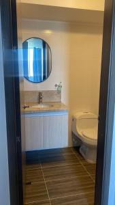 Um banheiro em HABITACION DOBLE con baño compartido en apartamento compartido