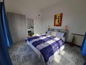 Кровать или кровати в номере Hospedaje La Plata