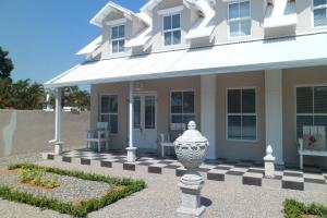 Gallery image of Kastelein Guesthouse in Pongola