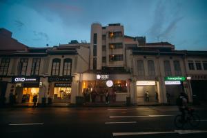 Budova, kde se kapslový hotel nachází