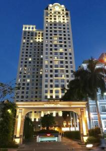 a large building with a large tower in front of it at 1br-Stunning View-Hana Apart in Ho Chi Minh City