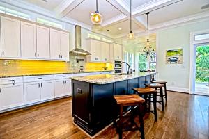 Gallery image of Coastal Treehouse in Wilmington +34 photos