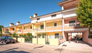 The building in which az apartmanhoteleket is located Még 17 kép