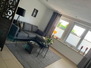 Gallery image of schöne Ferienwohnung 2,5 Zimmer in Stadtnähe mit eigenem Hofgarten in Balingen