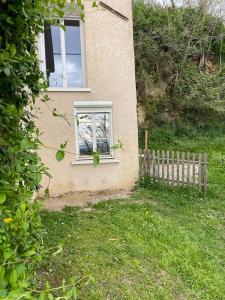 Ogród w obiekcie Le Gîte de Félix - Maison chaleureuse 190m2 - 6 ch - 20pers