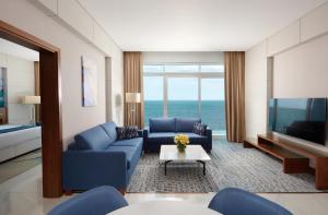 Family Room with Sea View