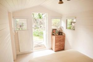 Fotografie z fotogalerie ubytování Magisch huisje direct aan het Veluwse bos. v destinaci Putten