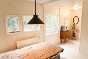 Fotografie z fotogalerie ubytování Magisch huisje direct aan het Veluwse bos. v destinaci Putten