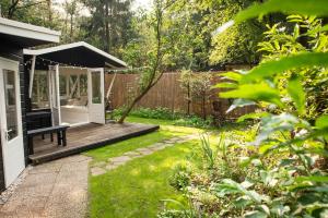 Fotografie z fotogalerie ubytování Magisch huisje direct aan het Veluwse bos. v destinaci Putten