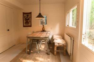 Fotografie z fotogalerie ubytování Magisch huisje direct aan het Veluwse bos. v destinaci Putten