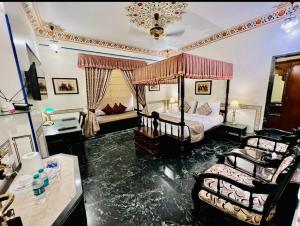 Area soggiorno di Umaid Mahal - A Heritage Style Boutique Hotel