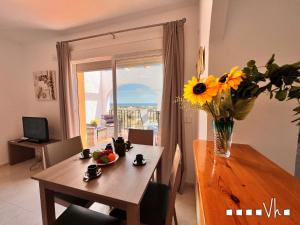 Televízia a/alebo spoločenská miestnosť v ubytovaní VH Costa Blanca - APARTAMENTO MALVARROSA