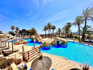 Bazén v ubytovaní VH Costa Blanca - APARTAMENTO MALVARROSA alebo v jeho blízkosti