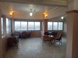 Istumisnurk majutusasutuses فندق هابى دريمز