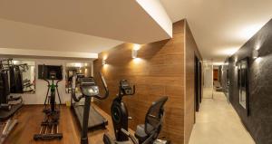 Fitness centrum a/nebo fitness zařízení v ubytování Hotel RH Portocristo & Wellness