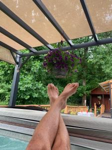 Piscina en o cerca de Log Cabin in the Field