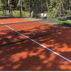 Gallery image of Lilla huset med tennisbana in Raksta