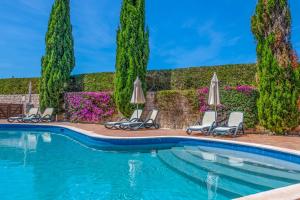 Бассейн в Mar da Luz Resort или поблизости