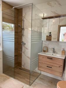 Ένα μπάνιο στο Apartma Kemper +61 φωτογραφίες