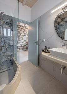 Bagno di Thea Sunset Suites