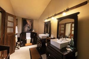 Ruang duduk di Leopard Trails Wilpattu