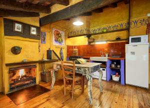 Restorāns vai citas vietas, kur ieturēt maltīti, naktsmītnē El Colomar, El Reixac Casa Rural