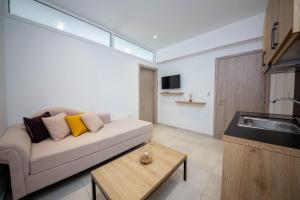 Kuchyň nebo kuchyňský kout v ubytování Saranda Rooms