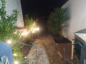 Ogród w obiekcie Alborada Apartamentos Rurales