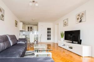 Et tv og/eller underholdning på Apartment Jully