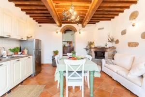 Afbeelding uit fotogalerij van Olive House Tuscany - Zona Pisa in Calci