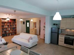 Køkken eller tekøkken på Family-friendly home