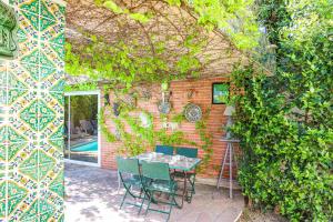 Vonkajšia záhrada v ubytovaní Bastide les Oréades - Villa de luxe