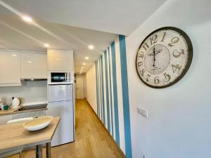 Kuchyň nebo kuchyňský kout v ubytování Stylish New designed apartment with terrace