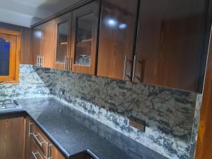 מטבח או מטבחון ב-The Surf Access Guest House