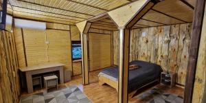 Postel nebo postele na pokoji v ubytování Kolyba Complex + 30 fotografií