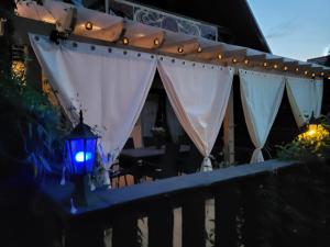 Fotografia z galérie ubytovania Smyrkowy Dom z kominkiem z gorącą balią koło Karpacza v destinácii Janowice Wielkie